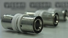 Nova gama de tubos e acessórios multicamada de prensar