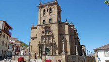 Alpendre sul da Basílica menor de Moncorvo em reabilitação