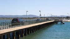 Faro reforça orçamento da nova ponte para a praia em 1,5ME