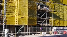 Atividade de reabilitação abranda em março