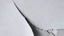 Conservação e restauro de edifícios antigos: soluções multifuncionais compatíveis de revestimento de paredes
