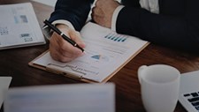 Produção na construção com variação homóloga de 3,5 por cento em fevereiro