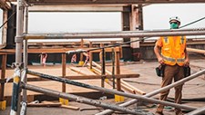 Produção na construção desacelera e cresce 4,1% em julho