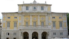 Reabilitação do Teatro São Carlos adiada para 2º semestre de 2024