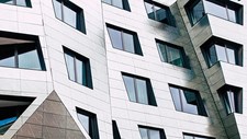 A integração de redes prediais na construção modular com painéis pré-fabricados de betão armado