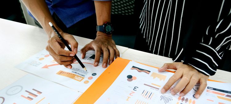 Controlo geométrico de precisão na montagem de estruturas